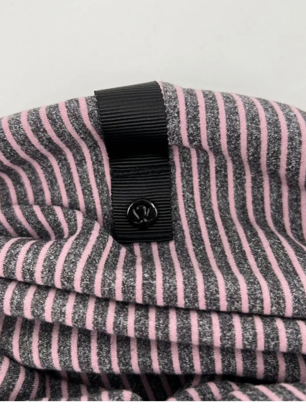 Lululemon Vinyasa Scarf in Mauvelous Heathered Black Grey Hyper Stripe
